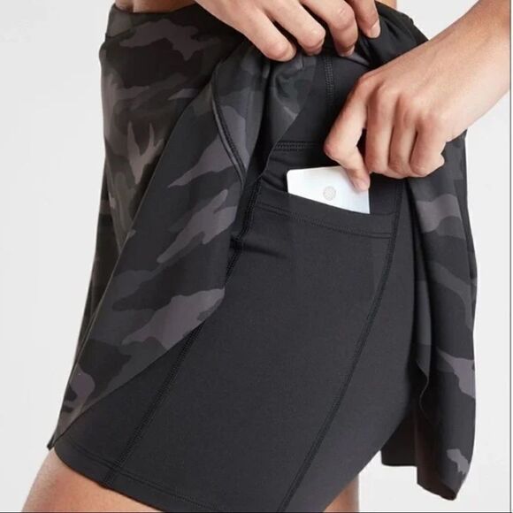 Athleta Match Point Printed Skort - Picture 3 of 8